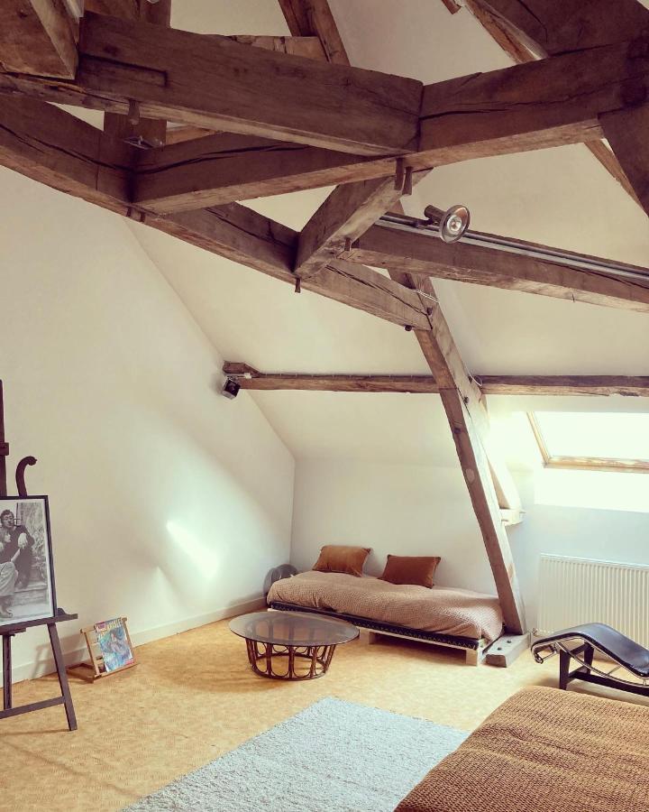 Maison D'Hotes La Doucelle Culture Et Bien-Etre Lignieres-Orgeres Exteriör bild